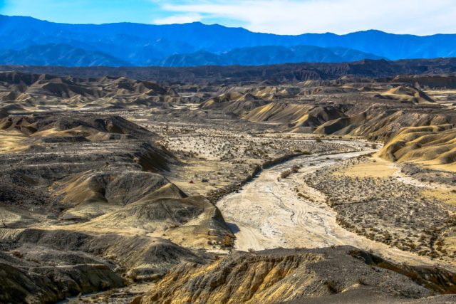 Sandstone canyon trail, fish creek trail, anza borrego dip, overland trails, californian trails, off-road trails, overland overlanding, off-road, off-roading, oof road, vehicle supported adventure, adventure,