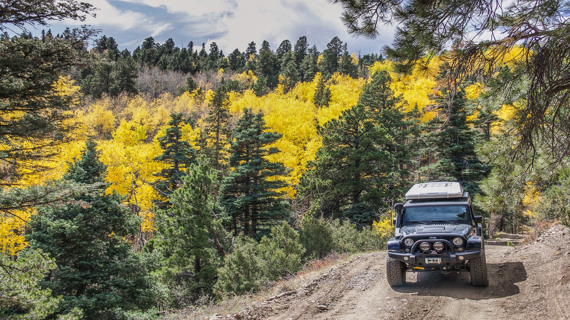 JKU Rubicon, TAP's JKU, Tap media rig, aev jeep, american expedition vehicles, vehicle supported adventure, off-road off-roading, offroad, overlanding, over land, over landing, vehicle supported adventure, 